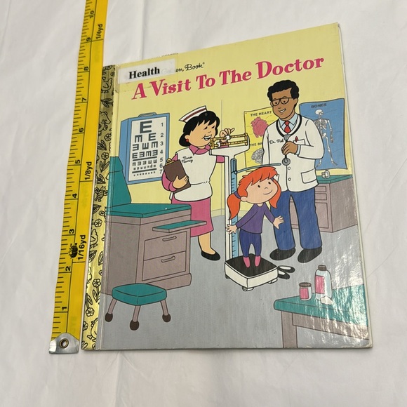 🎉2/15.00🎉 A Little Golden Book , A visit to the Doctor 1st edition 1998, etc - Picture 1 of 6